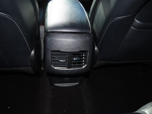 Used 2019 Ford Fusion Titanium image 21