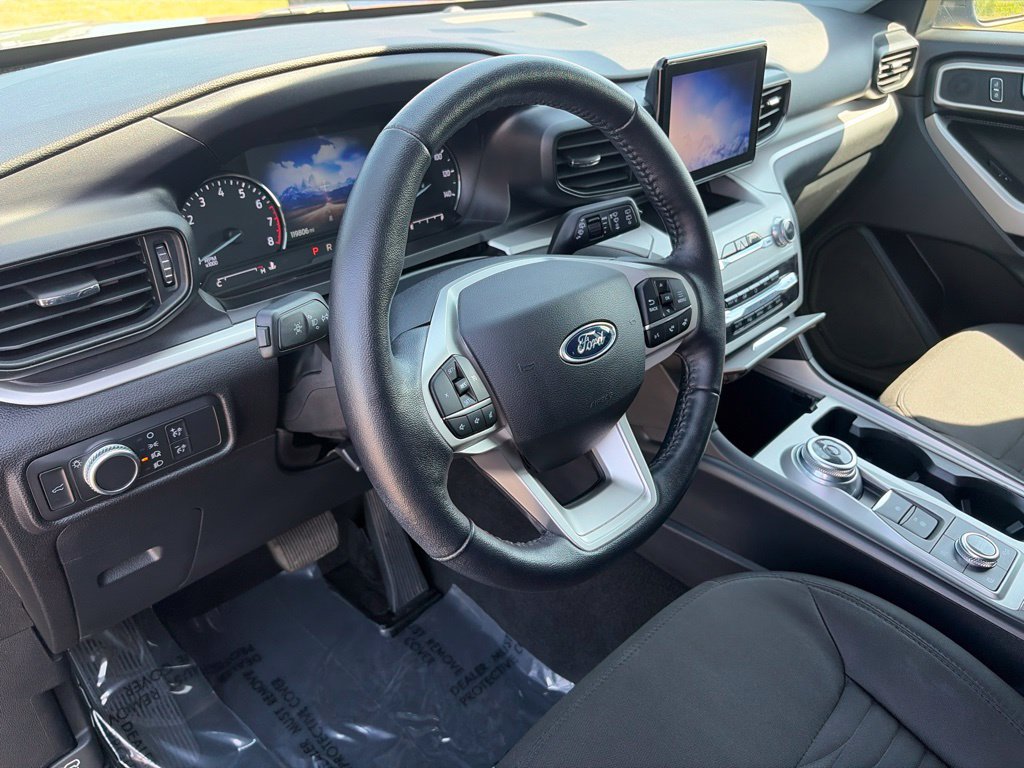 Used 2021 Ford Explorer XLT AWD/4WD image 10