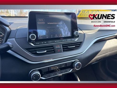 Used 2025 Nissan Altima 2.5 SR image 27