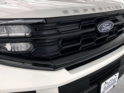 Certified 2025 Ford Expedition Max Active AWD/4WD image 29