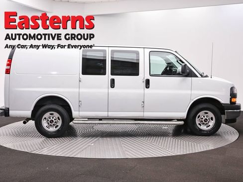 Used 2024 GMC Savana 2500 w/ Driver Convenience Package RWD image 4
