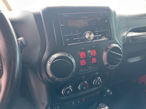 Used 2013 Jeep Wrangler Unlimited Sport AWD/4WD image 25