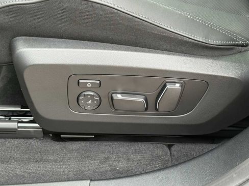 New 2025 BMW X3 xDrive30i w/ Premium Package image 11