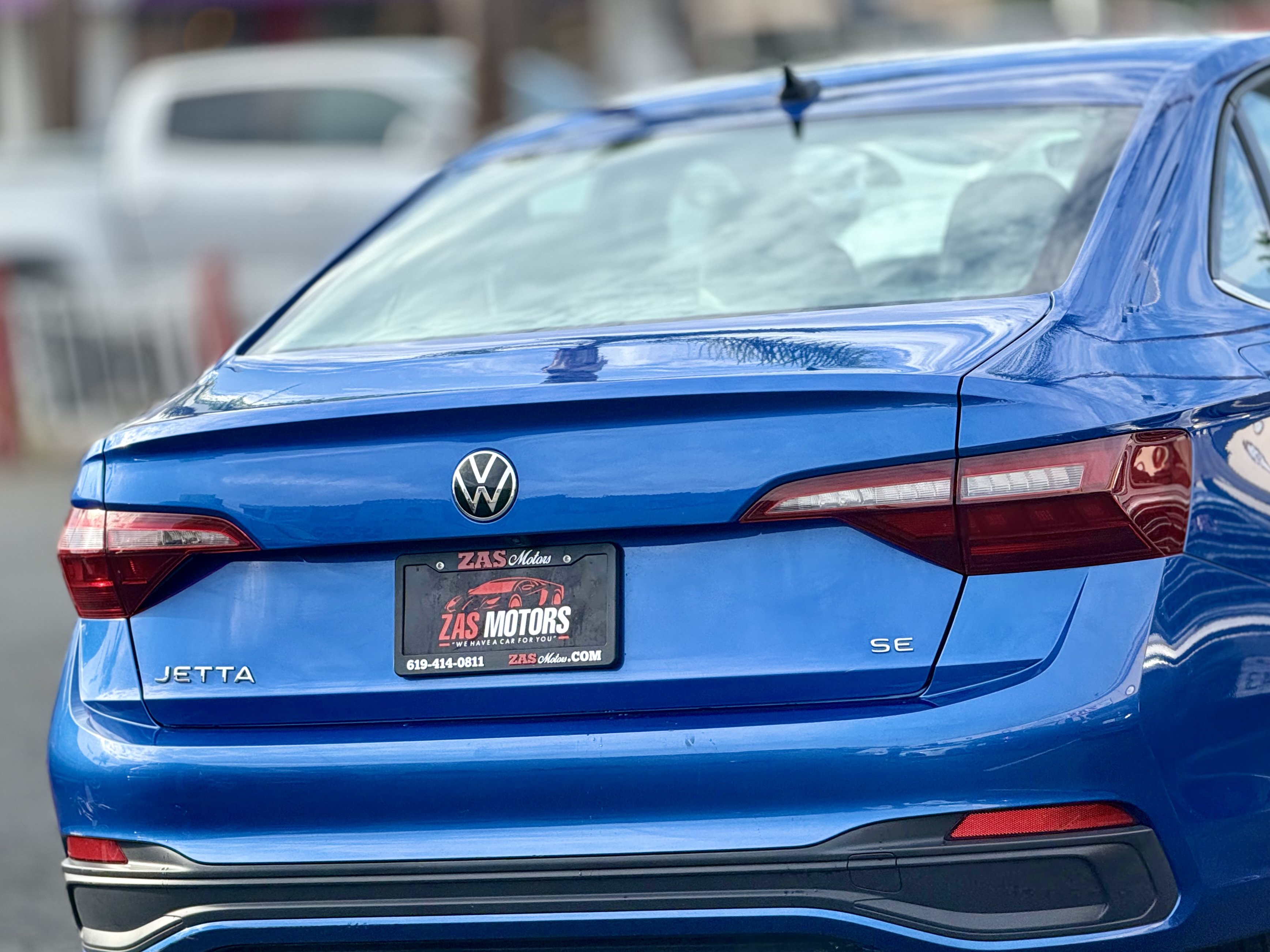 Used 2024 Volkswagen Jetta SE FWD image 9