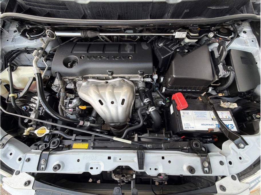 Used 2009 Toyota Matrix XRS FWD image 23