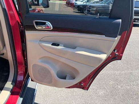 Used 2014 Jeep Grand Cherokee Limited AWD/4WD image 13