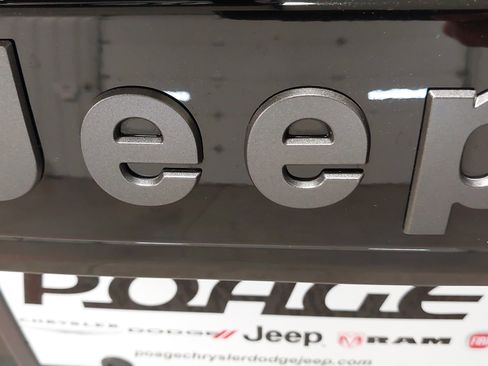 New 2026 Jeep Cherokee Limited image 31