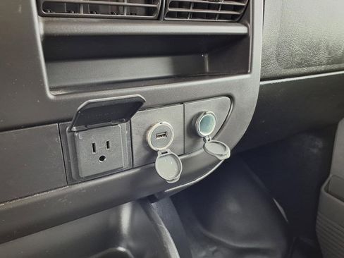 Used 2021 Chevrolet Express 3500 w/ Power Convenience Package image 12