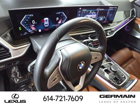 Used 2023 BMW X7 xDrive40i w/ Premium Package AWD/4WD image 17