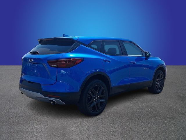 Used 2024 Chevrolet Blazer LT w/ Driver Confidence Package FWD image 4