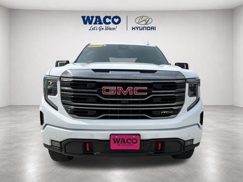 Used 2024 GMC Sierra 1500 AT4 w/ Technology Package AWD/4WD image 2