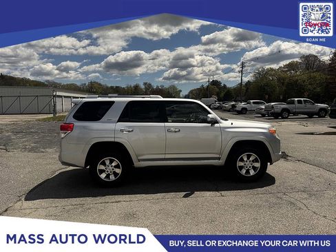 Used 2013 Toyota 4Runner SR5 w/ Convenience Pkg AWD/4WD image 4