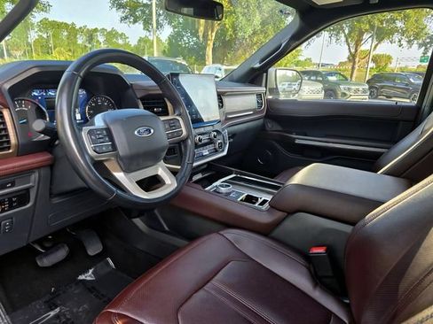 Used 2023 Ford Expedition Limited RWD image 20