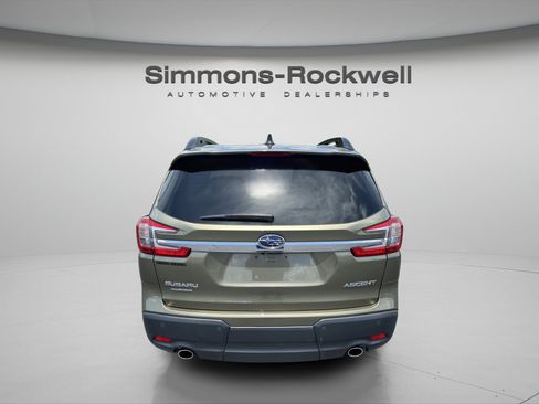Used 2025 Subaru Ascent Premium AWD/4WD image 4