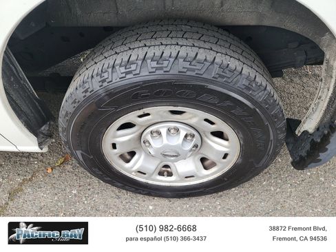 Used 2020 Nissan NV 2500 SV image 28