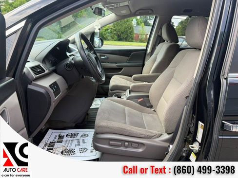 Used 2016 Honda Odyssey SE image 19