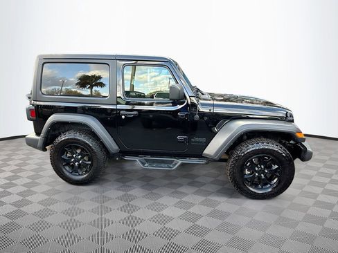 Used 2022 Jeep Wrangler Willys image 5