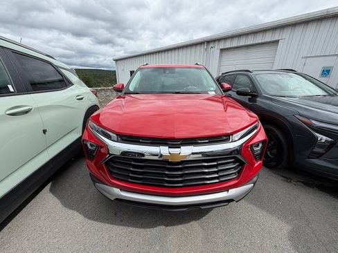 New 2026 Chevrolet TrailBlazer LT w/ LT Cold Weather Package AWD/4WD image 8