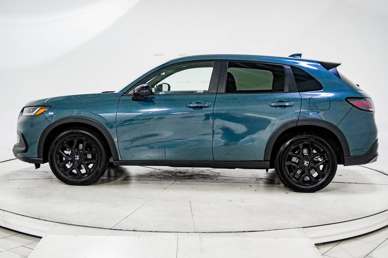 Certified 2024 Honda HR-V Sport image 5