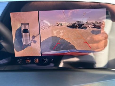 New 2026 Cadillac Vistiq Sport w/ LPO, Floor Liner Package image 32