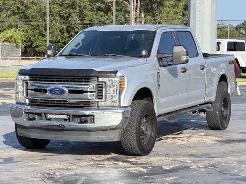 Used 2019 Ford F250 XLT AWD/4WD image 5