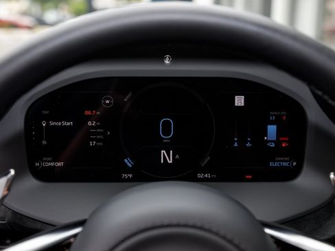 New 2026 McLaren Artura Spider RWD image 37