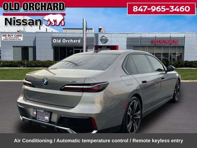 Used 2023 BMW i7 xDrive60 AWD/4WD image 7