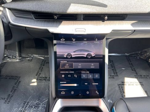 Used 2024 Lucid Air Touring AWD/4WD image 42