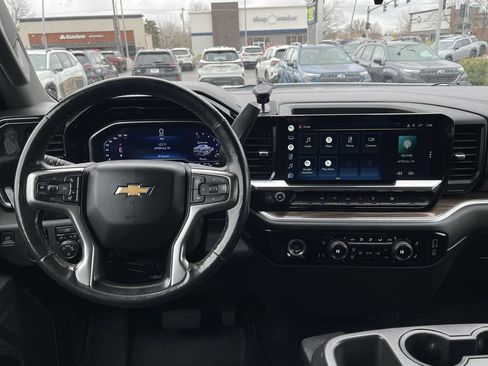 Used 2022 Chevrolet Silverado 1500 LT w/ Work Truck Package AWD/4WD image 23