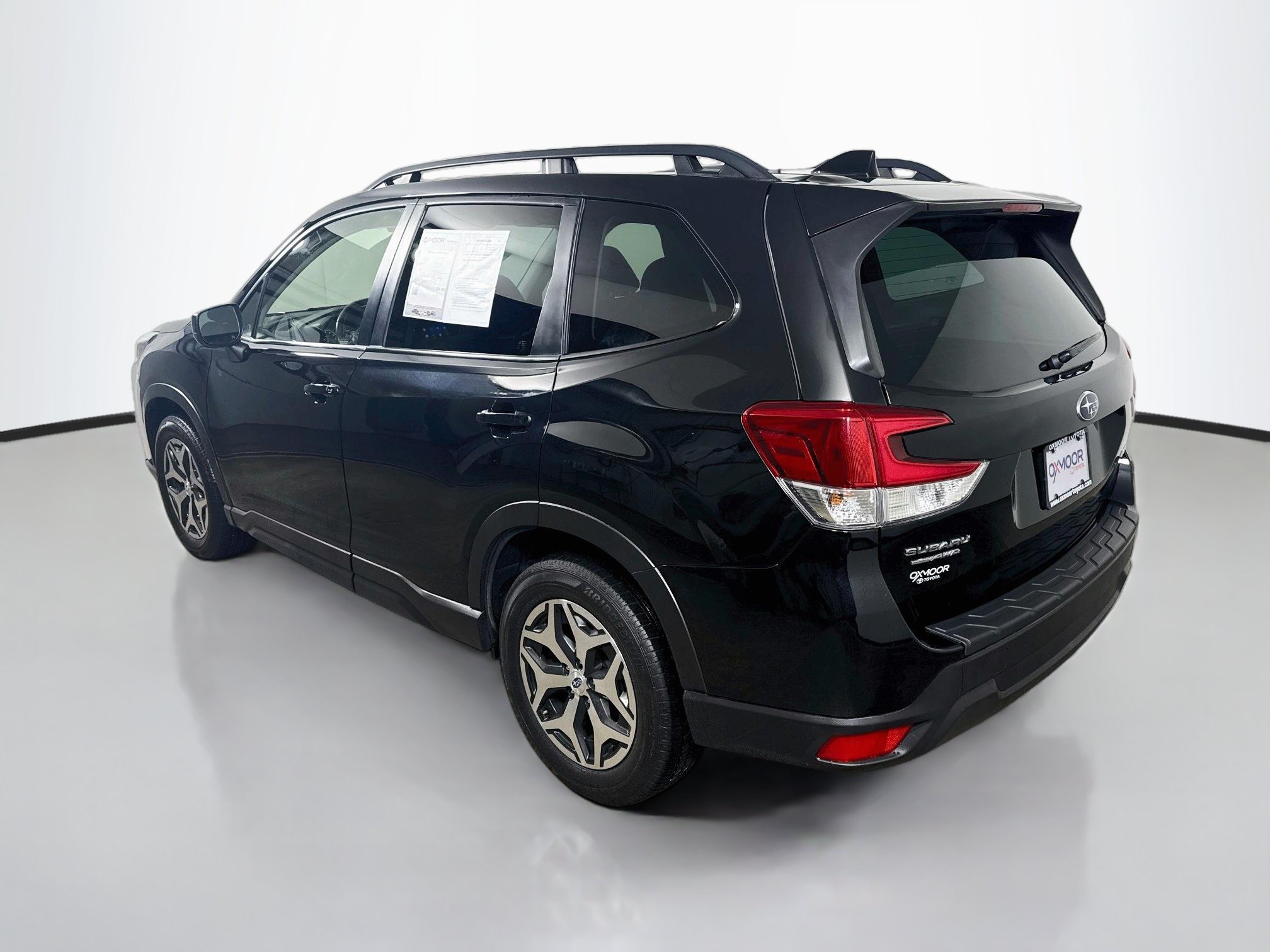 Used 2023 Subaru Forester Premium AWD/4WD image 5