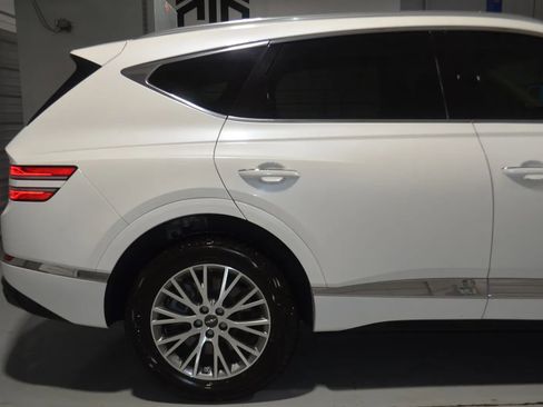 Used 2024 Genesis GV80 2.5T image 8