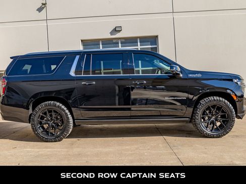 Used 2024 Chevrolet Suburban High Country image 11