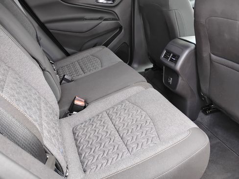 Used 2024 Chevrolet Equinox LT FWD image 19