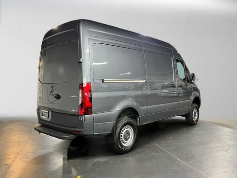 Used 2026 Mercedes-Benz Sprinter 2500 image 3