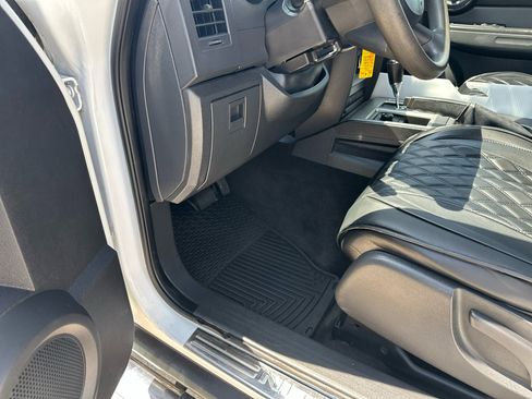 Used 2011 Dodge Nitro Heat w/ Chrome Accents Group image 17