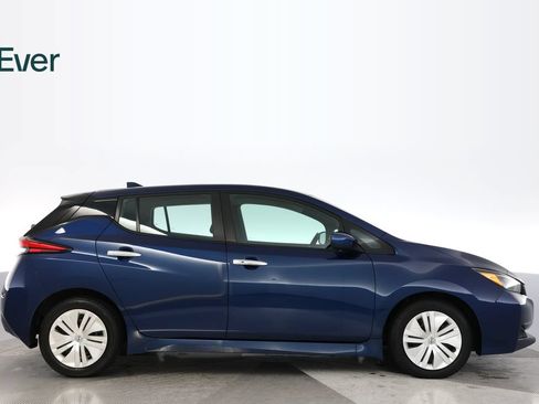 Used 2025 Nissan Leaf S FWD image 13