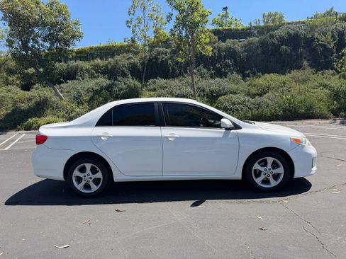 Used 2012 Toyota Corolla L FWD image 6