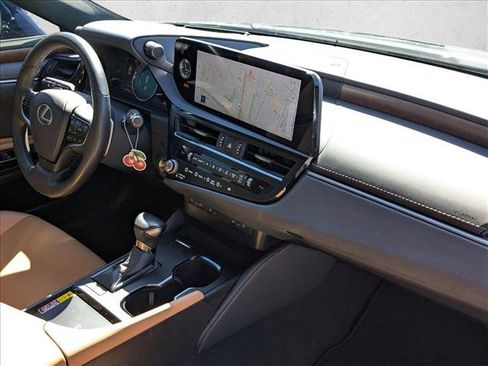 Used 2024 Lexus ES 300h w/ Premium Package FWD image 22