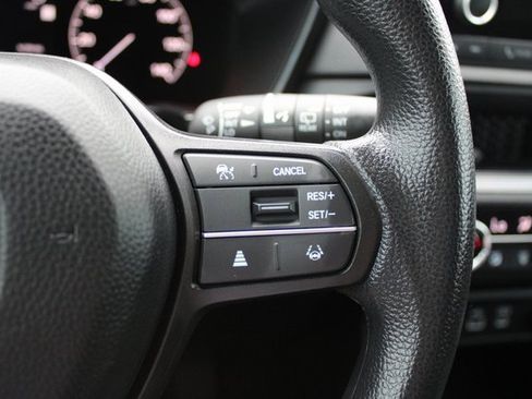 Used 2024 Honda CR-V EX image 11