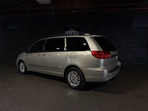 Used 2009 Toyota Sienna AWD image 3