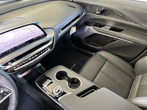 New 2026 Cadillac Lyriq V image 26