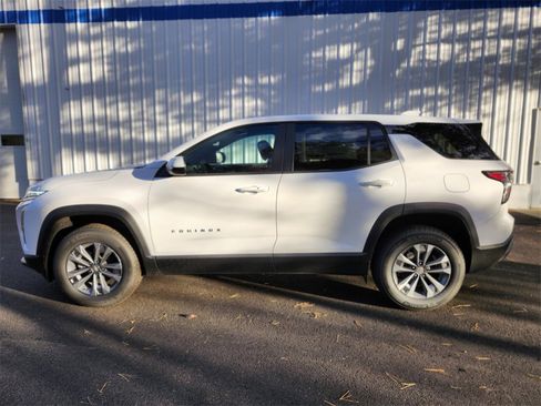 New 2026 Chevrolet Equinox LT w/ Convenience Package II image 2