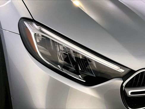 New 2026 Mercedes-Benz GLC 300 4MATIC image 16