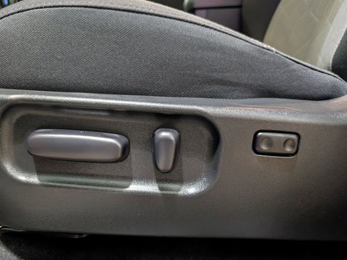 Used 2023 Toyota Tacoma TRD Sport AWD/4WD image 18