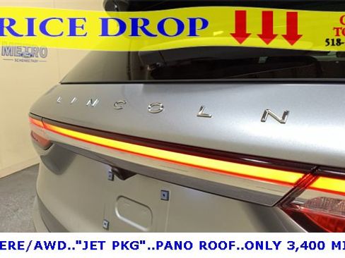 Used 2024 Lincoln Corsair AWD w/ Equipment Group 101A image 17