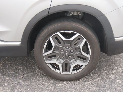 Used 2023 Hyundai Santa Fe Limited FWD image 16