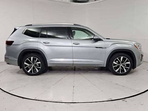 New 2026 Volkswagen Atlas SEL Premium R-Line AWD/4WD image 7