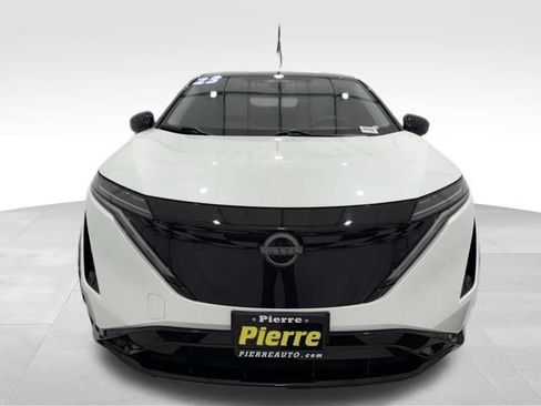 Used 2023 Nissan Ariya AWD image 7