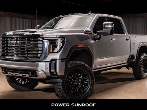 Used 2026 GMC Sierra 3500 Denali w/ Denali Reserve Package AWD/4WD image 5