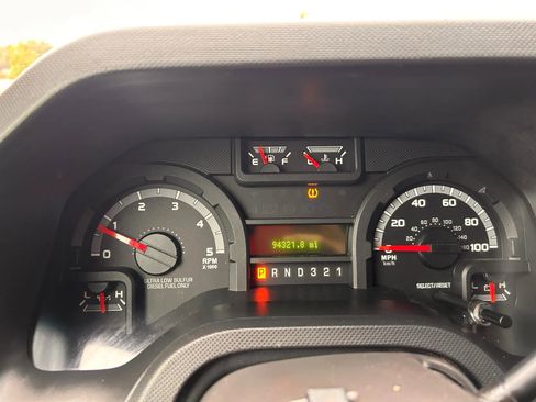 Used 2009 Ford E-350 and Econoline 350 Super Duty image 9